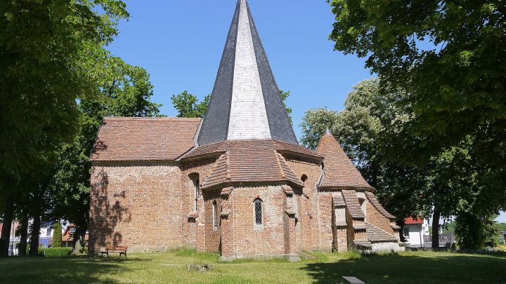 Kirche Ludorf